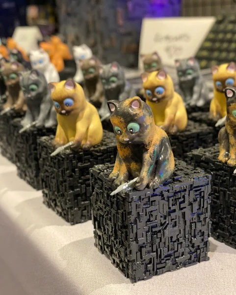 Borg Cat Statue 3.5" - Image 3
