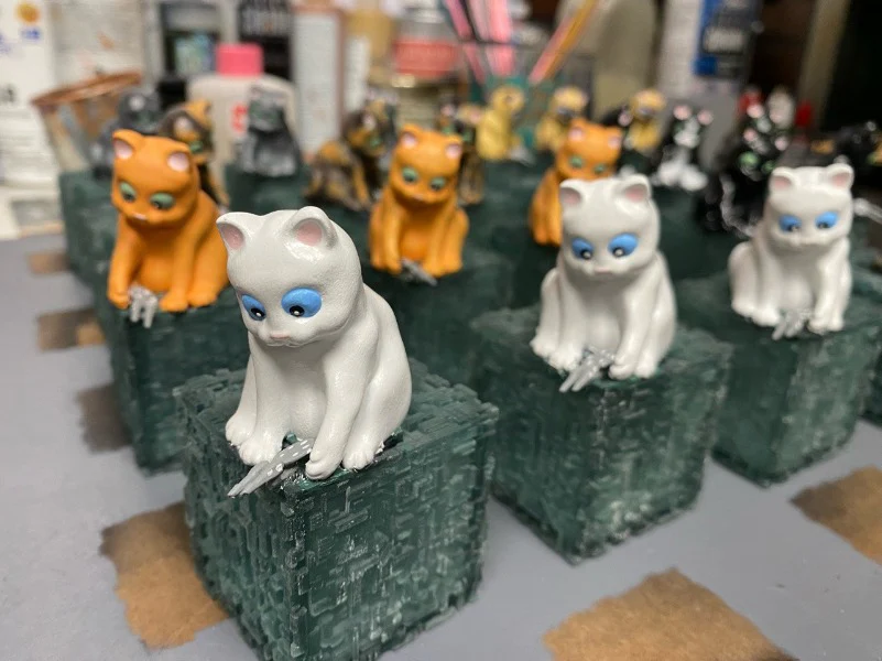 Borg Cat Statue 3.5" - Image 4